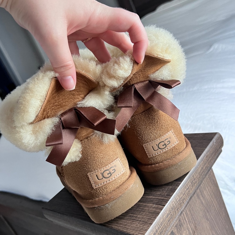 Mini ugg